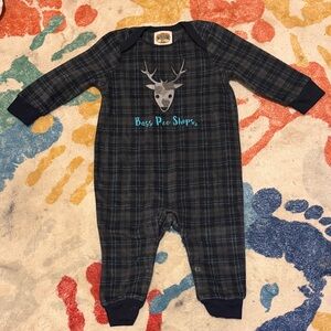 Bass Pro Shops Kids Plaid Footie - Navy and Charcoal Size 6/12 Months.